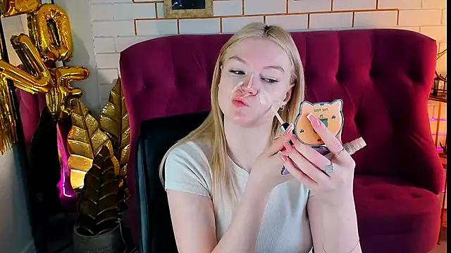 GraceGlamour from StripChat is Freechat