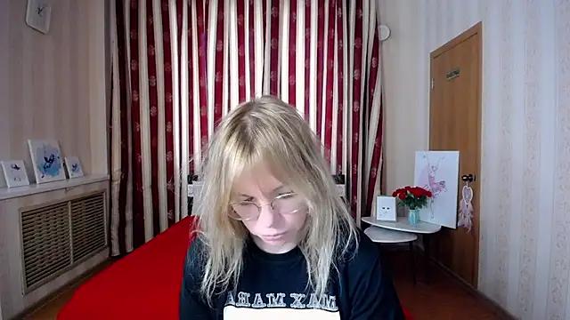 IlonaTaylor from StripChat is Freechat