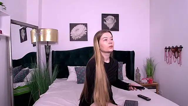 LeahButterflyy from StripChat is Freechat