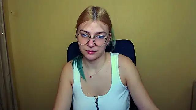 Luna_Lush_ from StripChat is Freechat