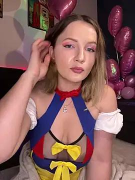 MaryJay_ from StripChat is Freechat