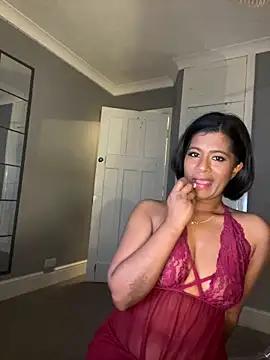 RoseMelanie from StripChat is Freechat