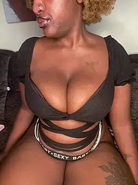 sexy_lunar from StripChat is Freechat