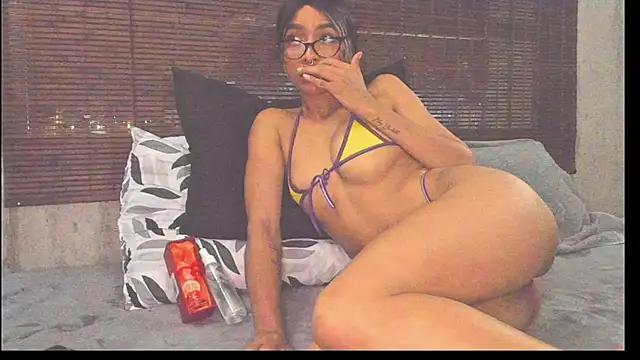 Photos of SoleiAndKairo from StripChat is Freechat