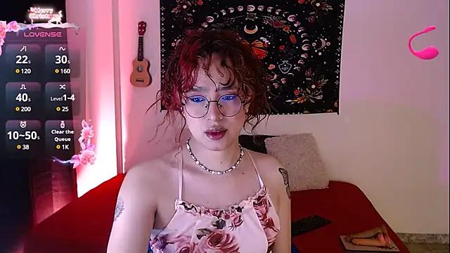 sophieMarshall01 from StripChat is Freechat