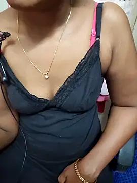 Tamilsandhya from StripChat is Freechat