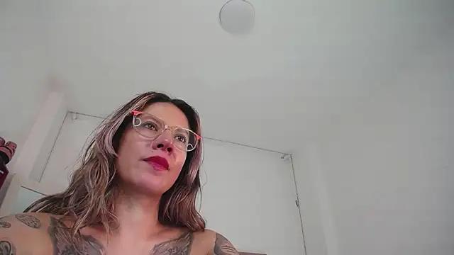 ValerieZaens from StripChat is Freechat