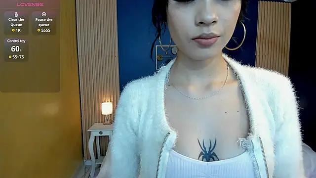 zoe_snow_ from StripChat is Freechat